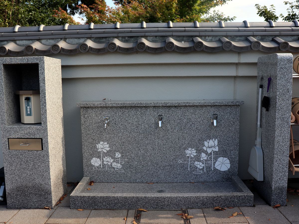 区画内の水場